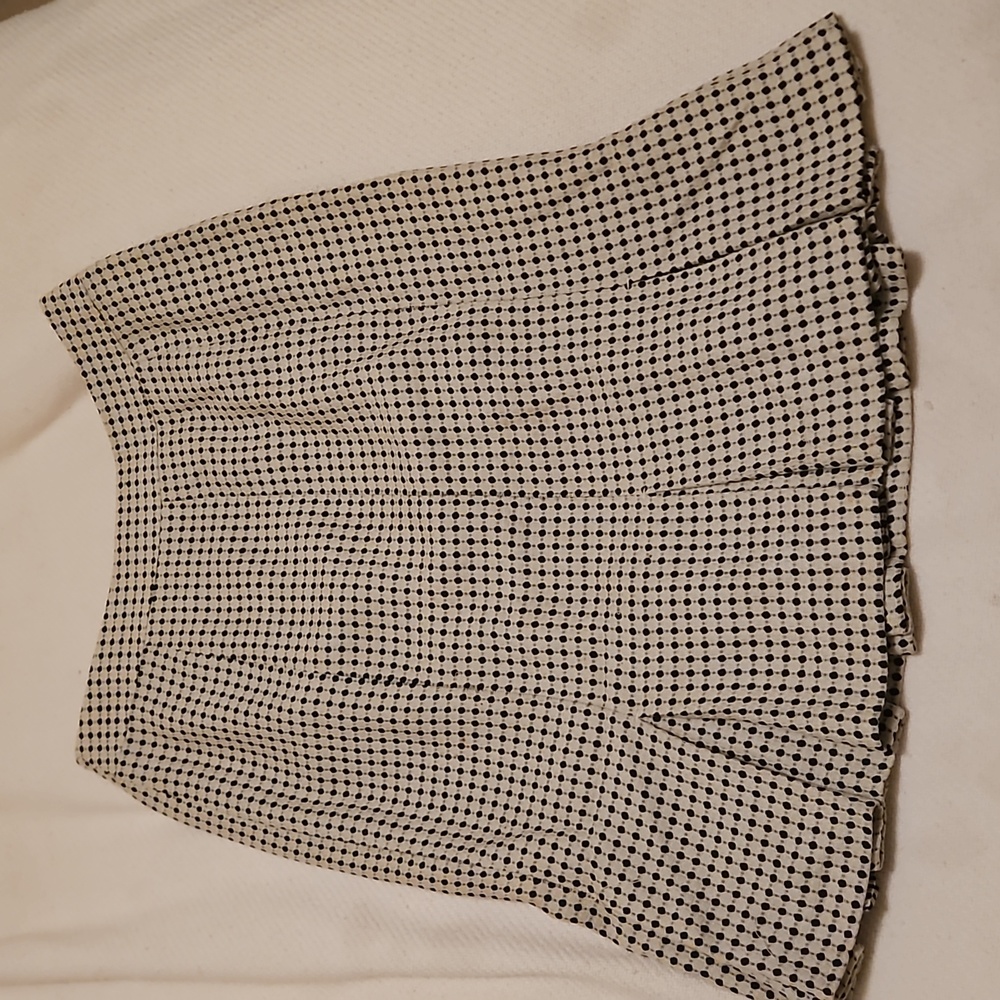 Ann Taylor Loft skirt sz 0 cream and black